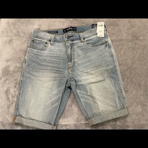 Men’s Hollister shorts NWT!!!